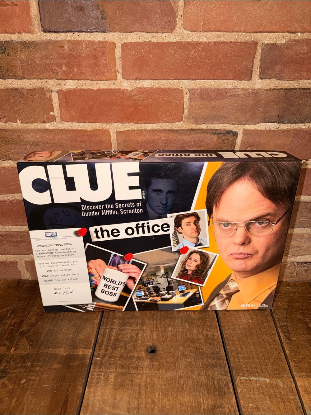 : The Office Board Game - Dwight Schrute Edition (Yellow)
